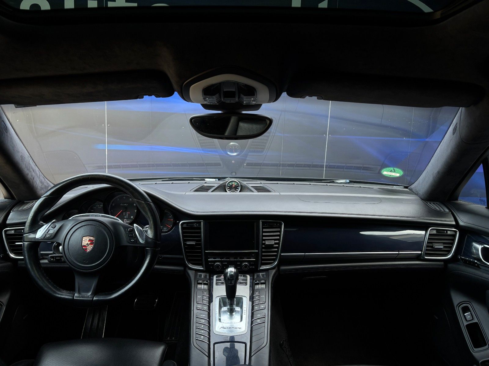 Fahrzeugabbildung Porsche Panamera Turbo