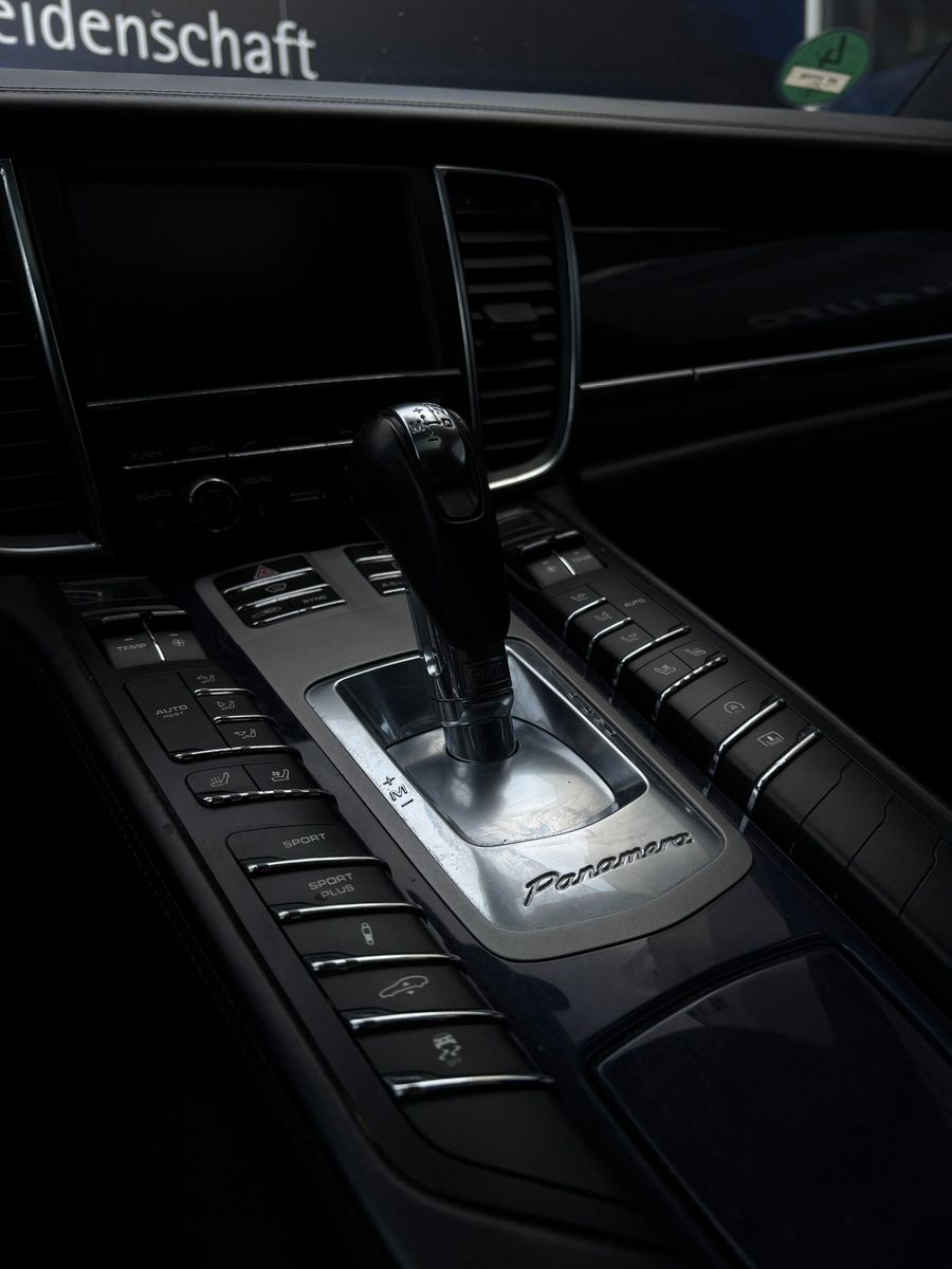 Fahrzeugabbildung Porsche Panamera Turbo