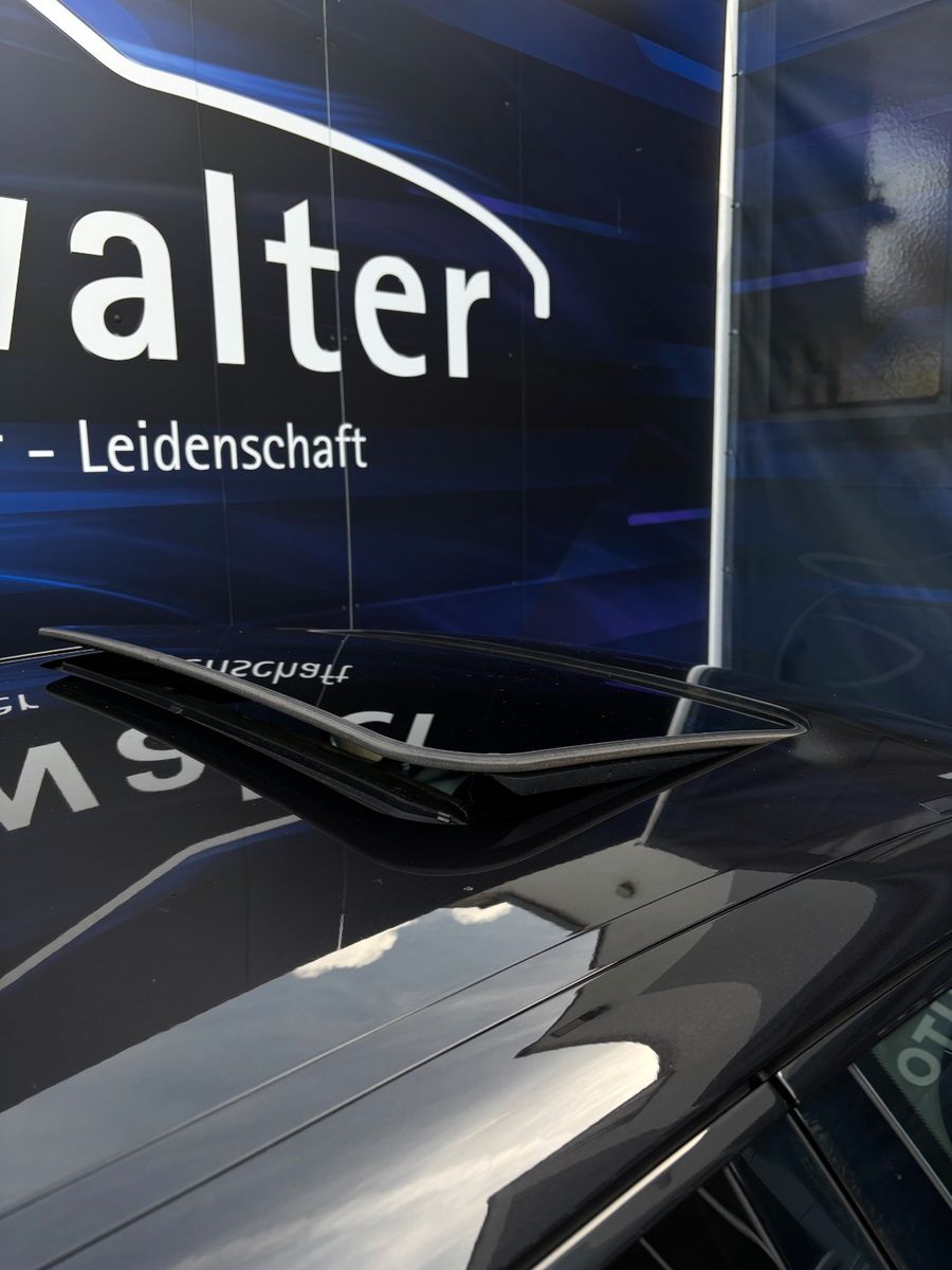 Fahrzeugabbildung Porsche Panamera Turbo