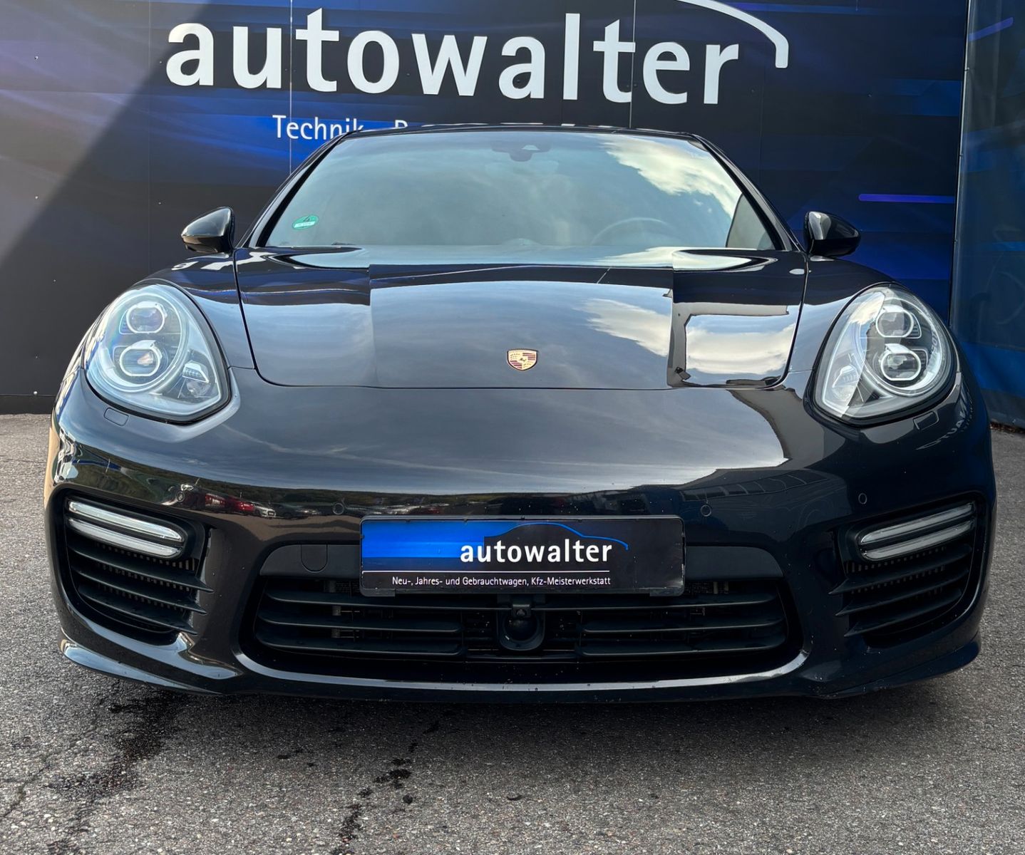 Fahrzeugabbildung Porsche Panamera Turbo
