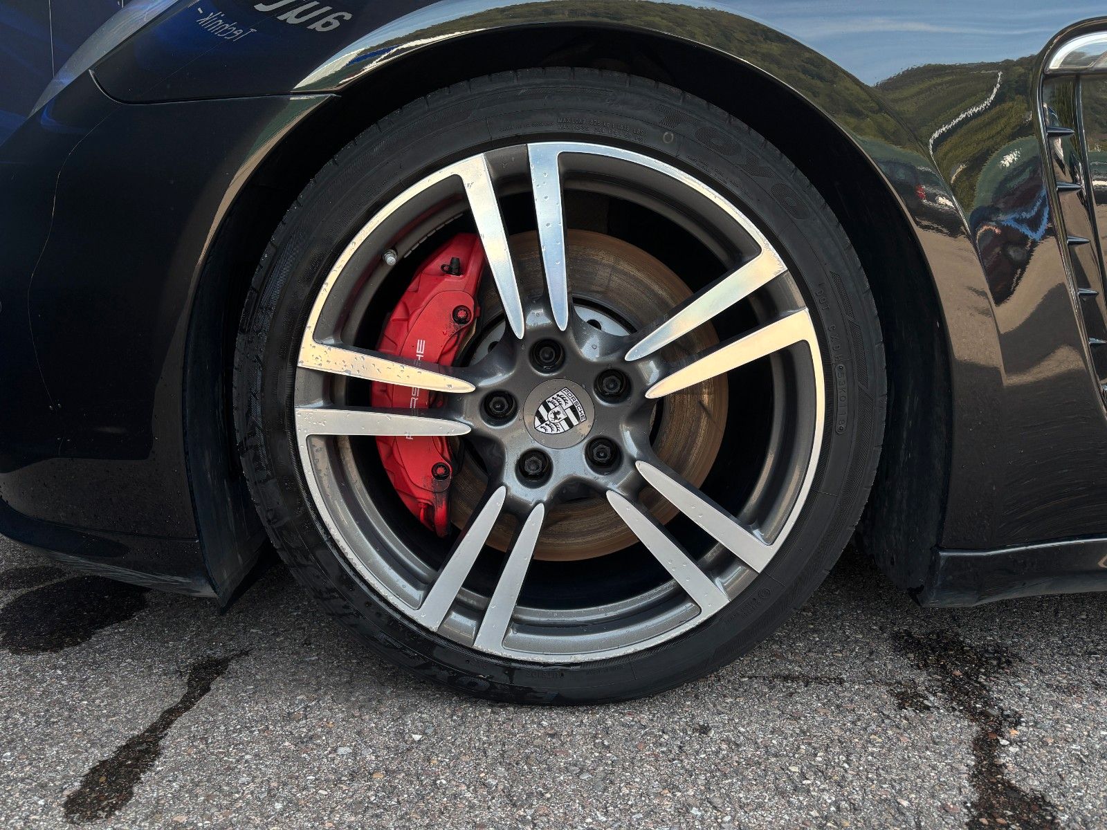 Fahrzeugabbildung Porsche Panamera Turbo