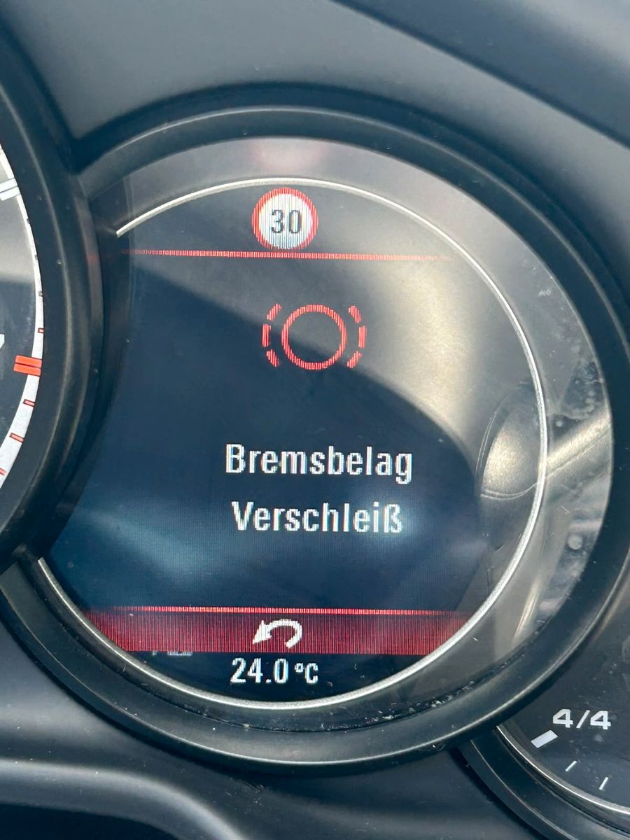 Fahrzeugabbildung Porsche Panamera Turbo