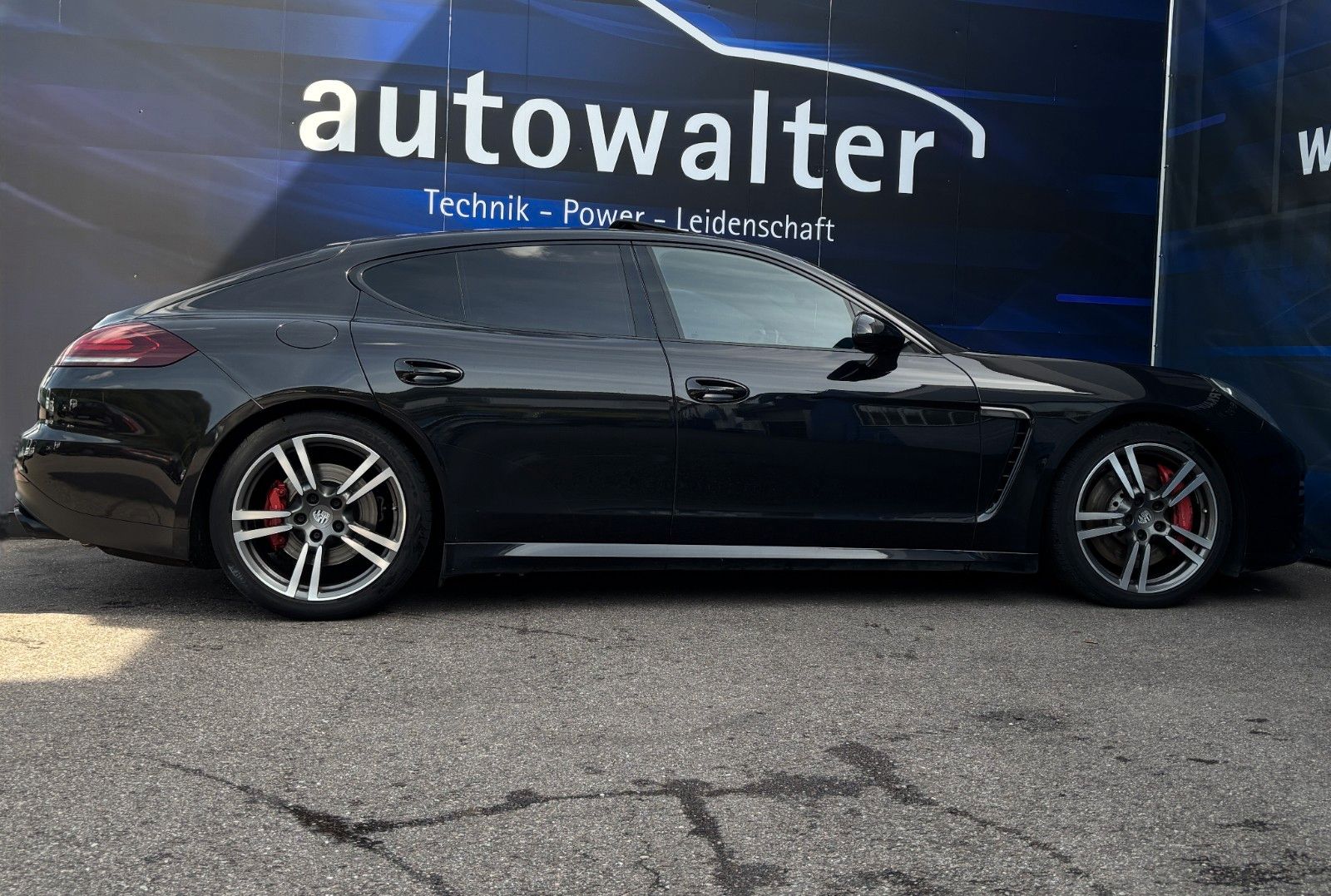 Fahrzeugabbildung Porsche Panamera Turbo