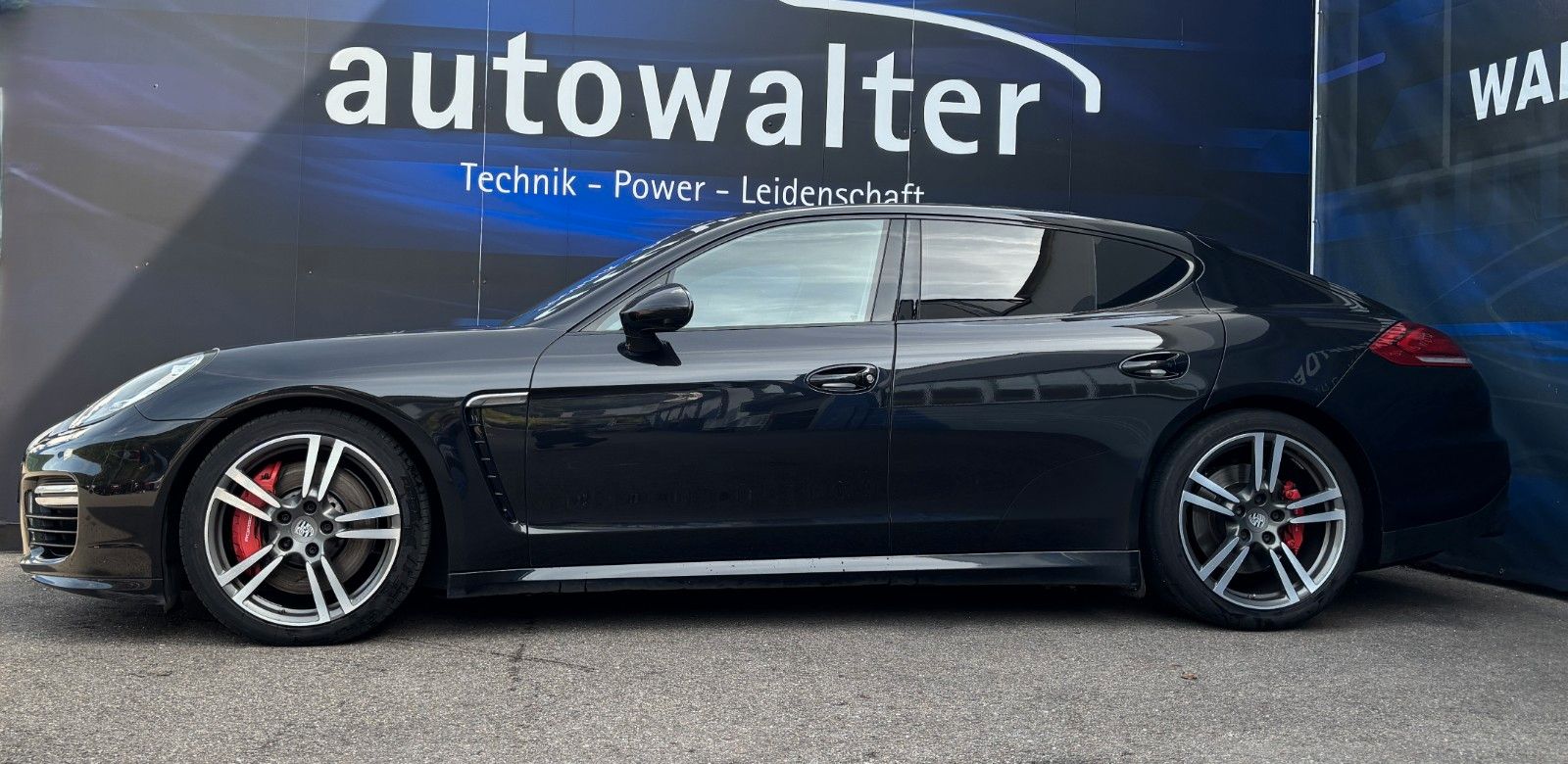 Fahrzeugabbildung Porsche Panamera Turbo