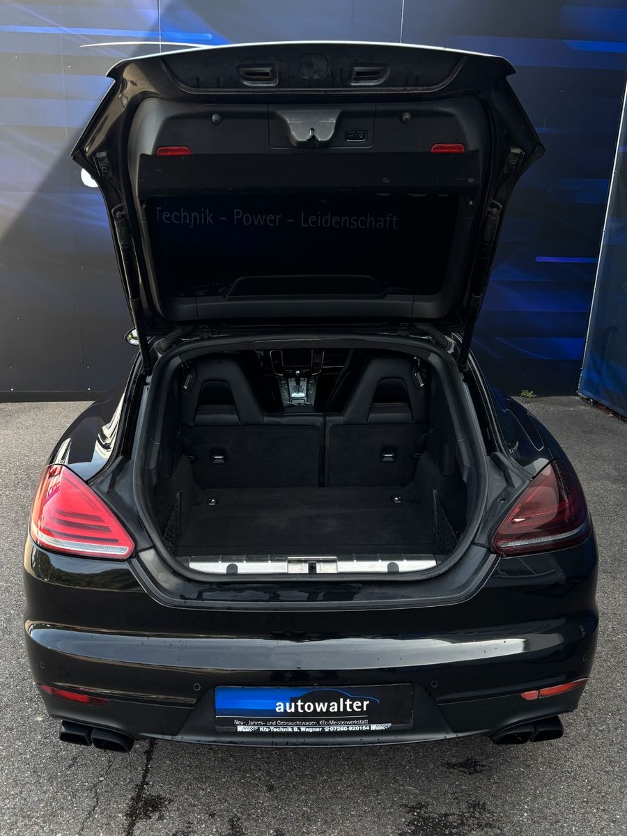 Fahrzeugabbildung Porsche Panamera Turbo