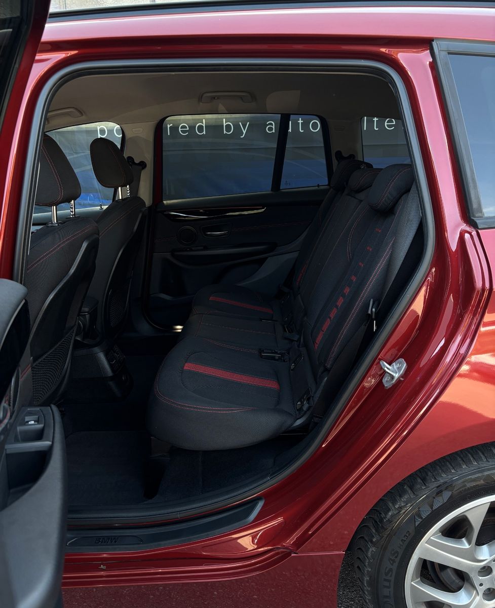 Fahrzeugabbildung BMW 218 2 Gran Tourer 218 d Sport Line