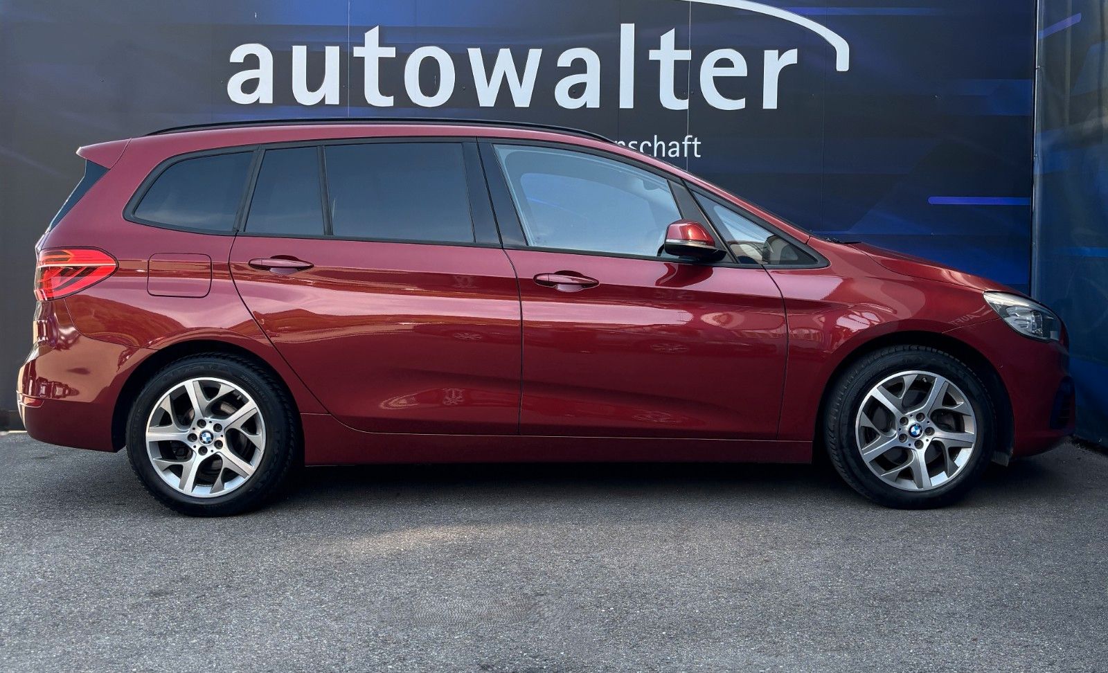 Fahrzeugabbildung BMW 218 2 Gran Tourer 218 d Sport Line