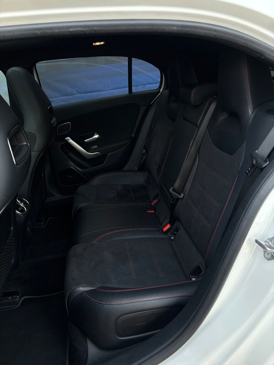Fahrzeugabbildung Mercedes-Benz A 250 AMG Line