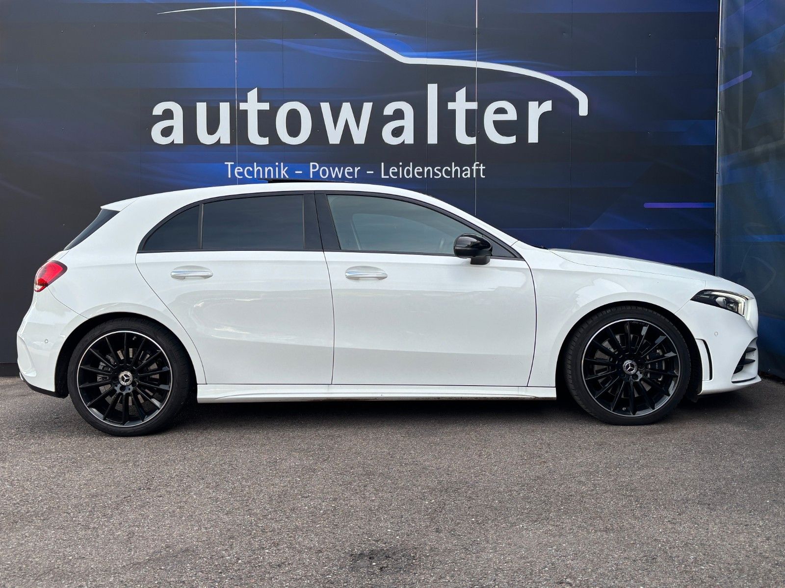 Fahrzeugabbildung Mercedes-Benz A 250 AMG Line
