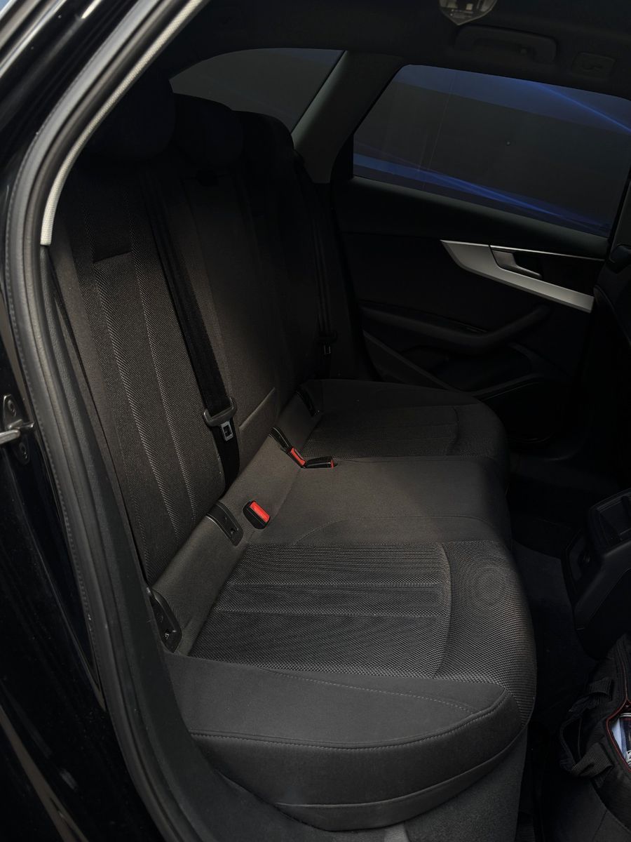 Fahrzeugabbildung Audi A4 Avant basis
