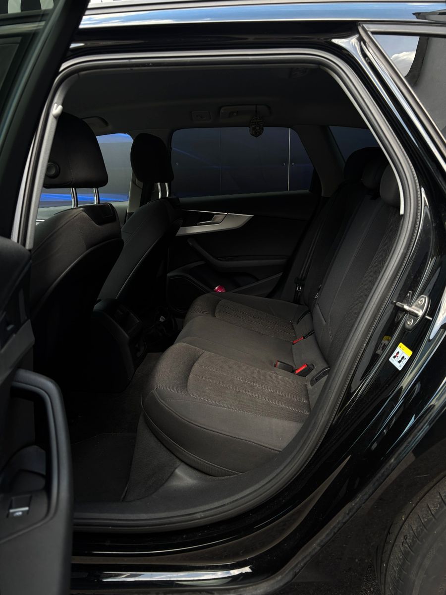 Fahrzeugabbildung Audi A4 Avant basis