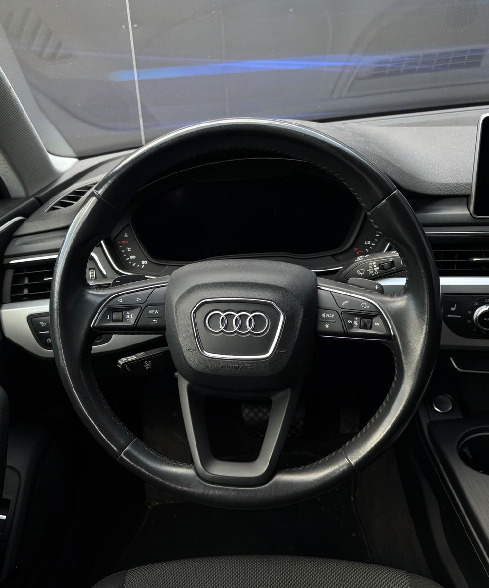 Fahrzeugabbildung Audi A4 Avant basis