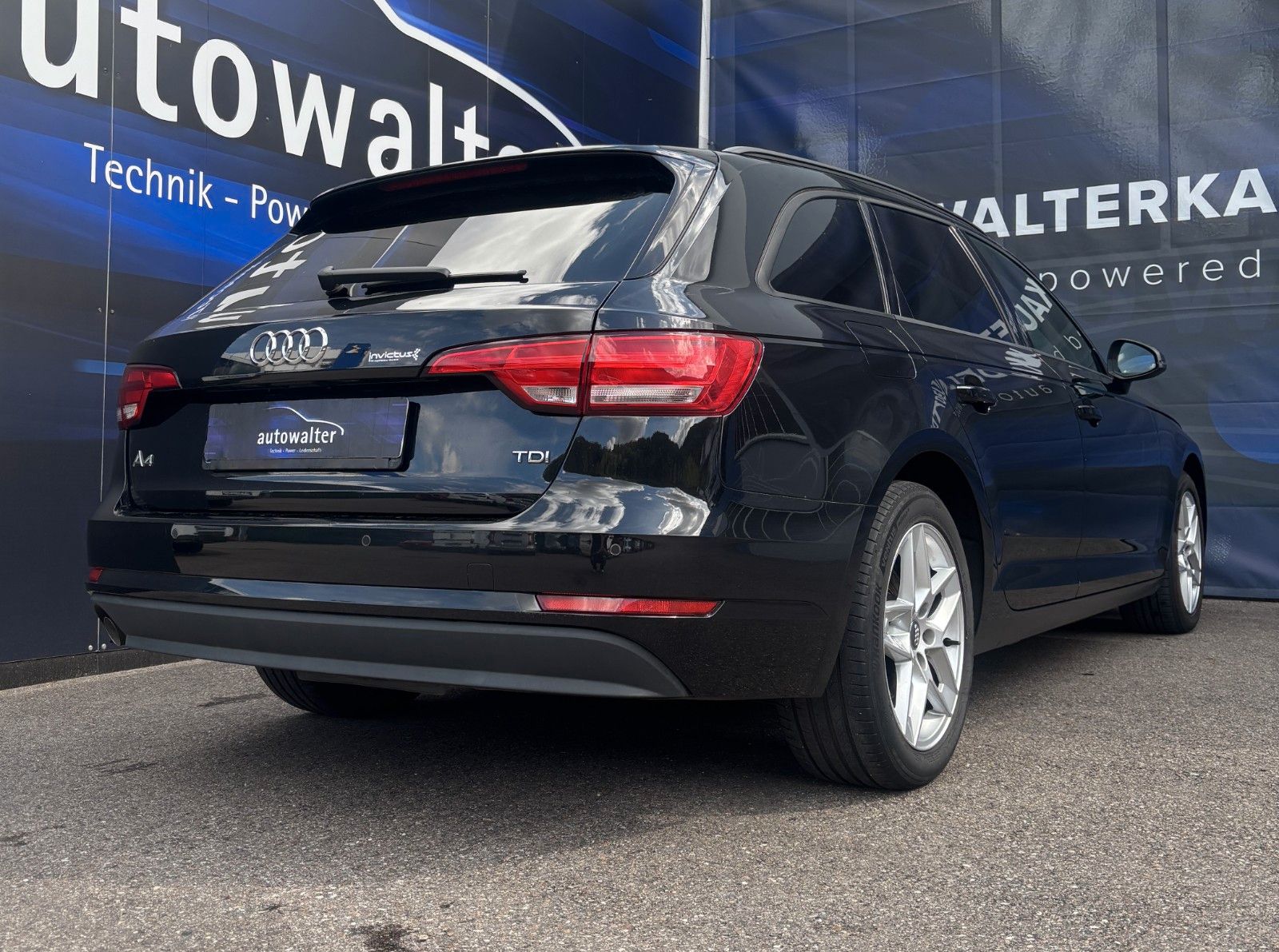 Fahrzeugabbildung Audi A4 Avant basis