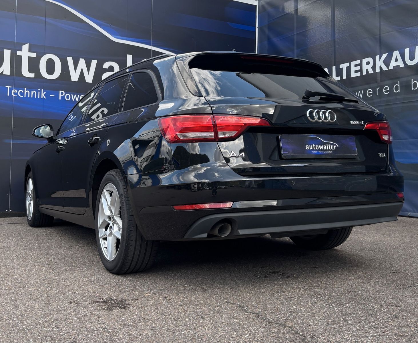 Fahrzeugabbildung Audi A4 Avant basis