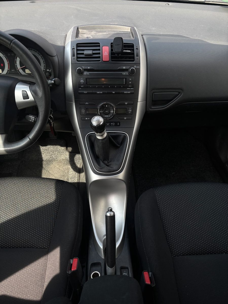 Fahrzeugabbildung Toyota Auris Edition