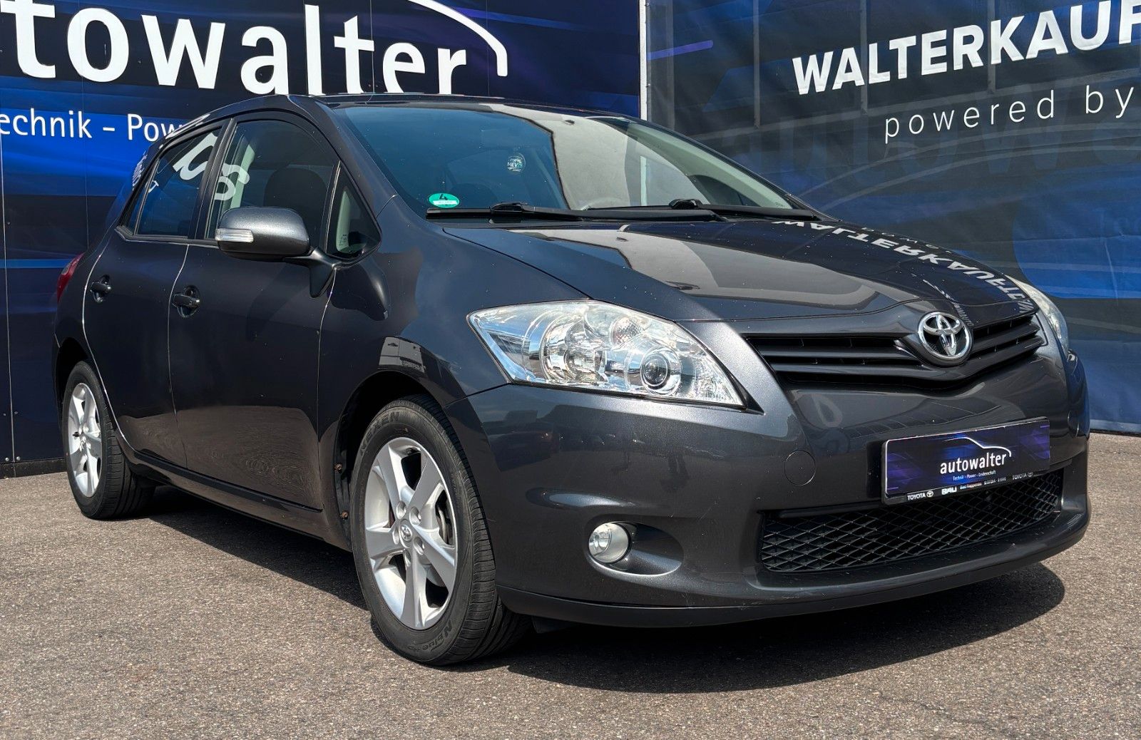 Fahrzeugabbildung Toyota Auris Edition