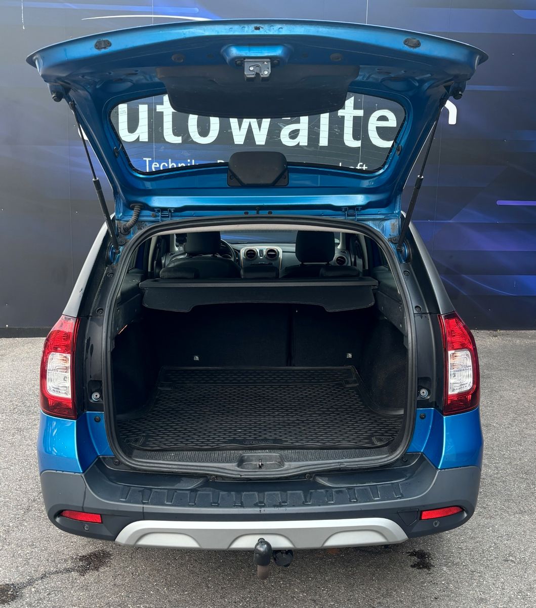 Fahrzeugabbildung Dacia Logan MCV II Kombi Stepway Celebration