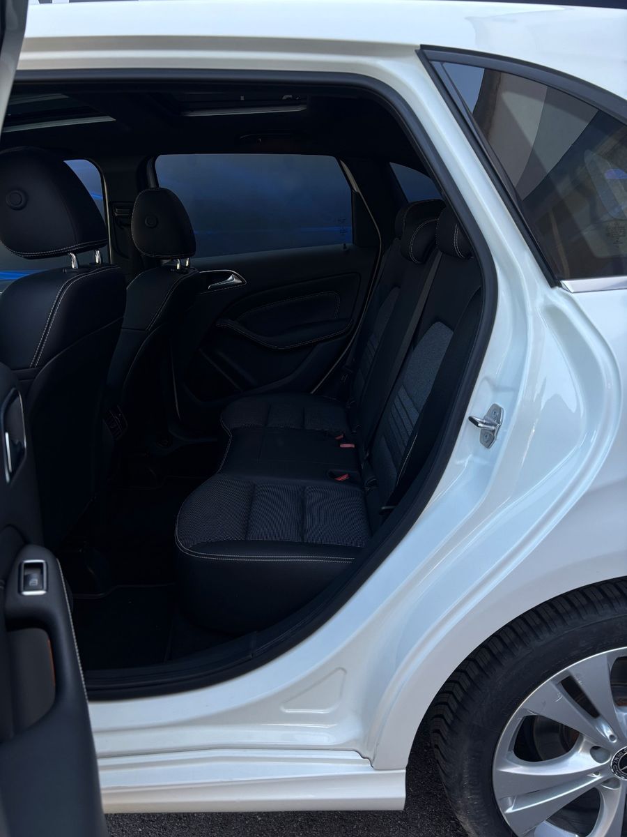 Fahrzeugabbildung Mercedes-Benz B 200 Edition ,1 Hand , Panodach