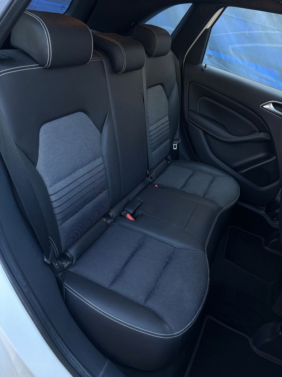Fahrzeugabbildung Mercedes-Benz B 200 Edition ,1 Hand , Panodach