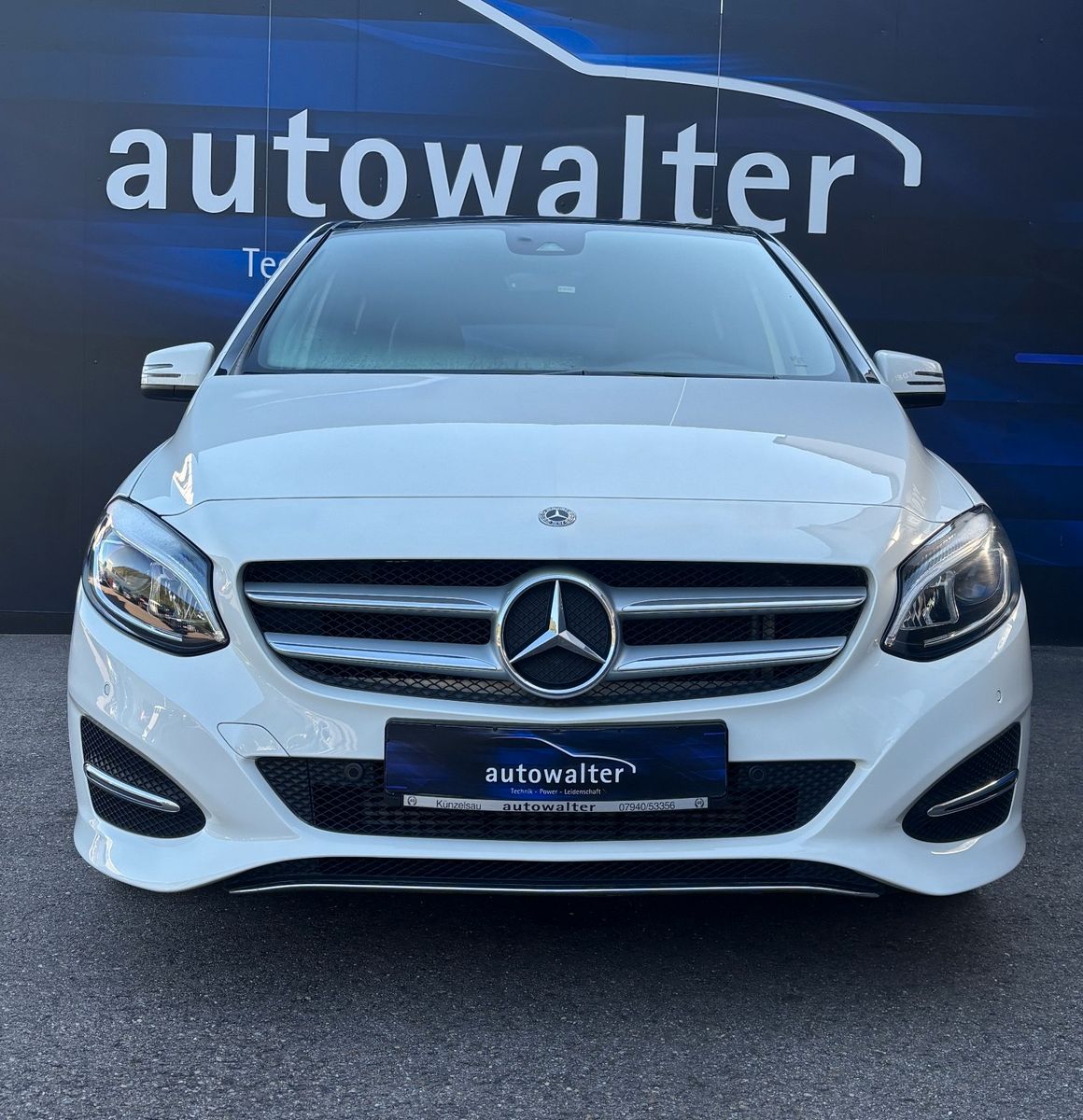 Fahrzeugabbildung Mercedes-Benz B 200 Edition ,1 Hand , Panodach