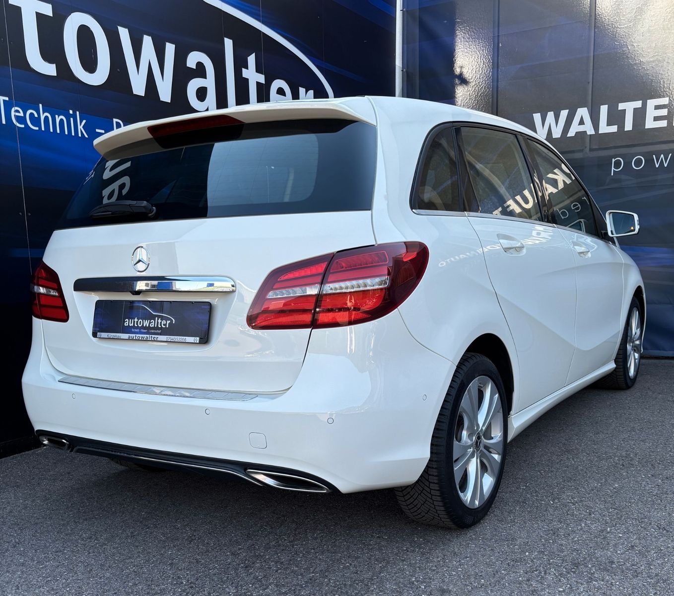 Fahrzeugabbildung Mercedes-Benz B 200 Edition ,1 Hand , Panodach