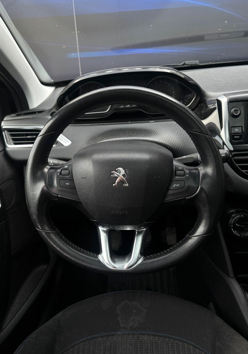 Fahrzeugabbildung Peugeot 208 Style