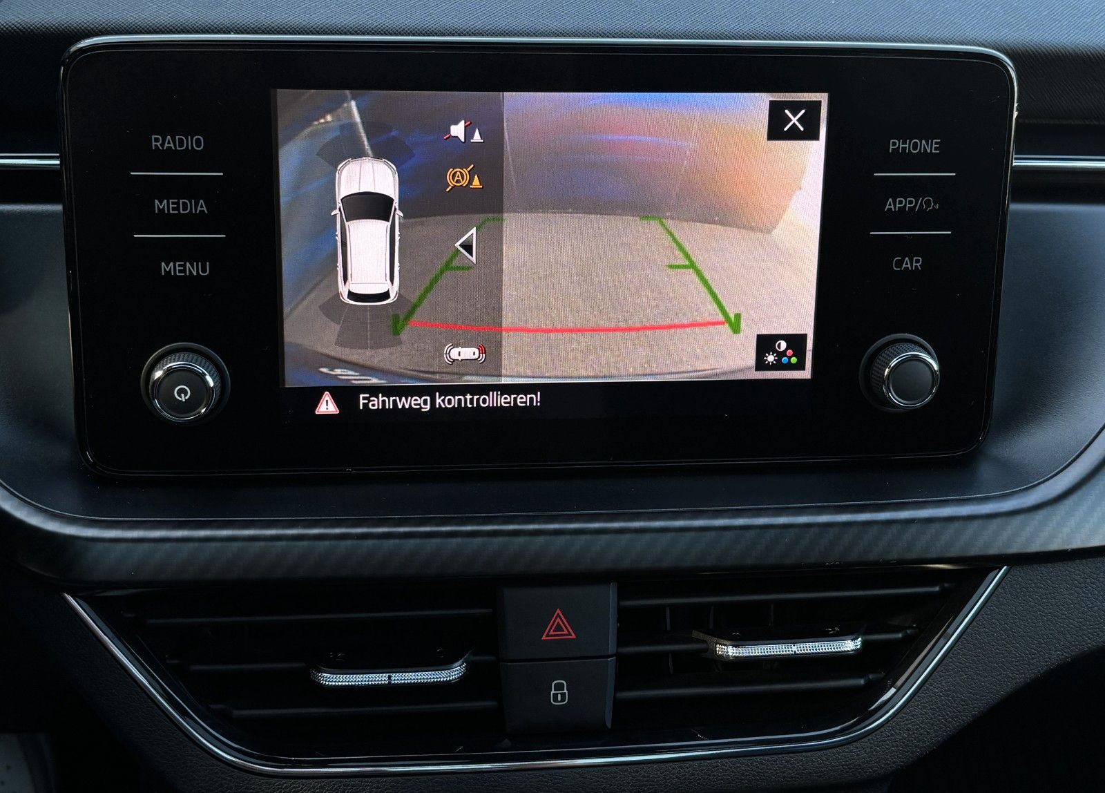 Fahrzeugabbildung SKODA Kamiq Monte Carlo,Panodach