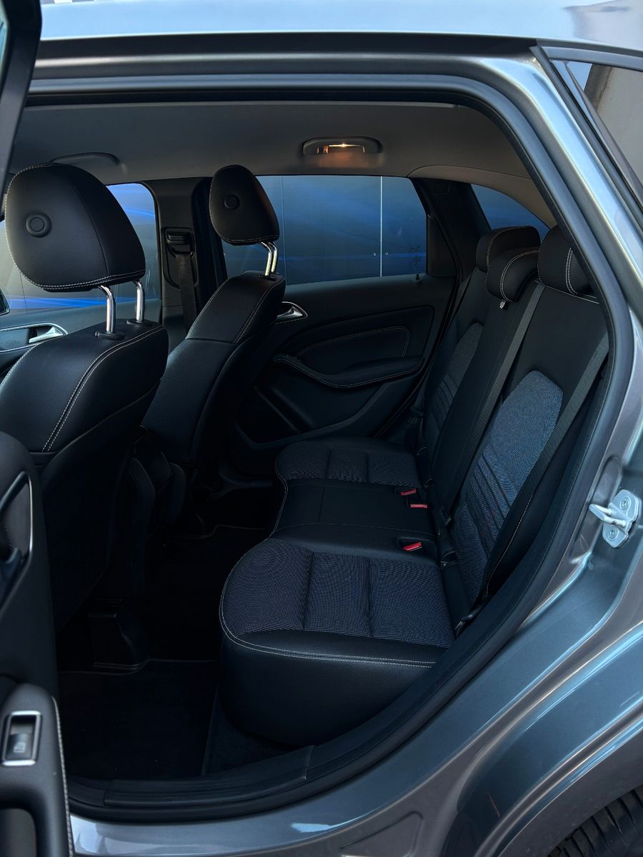 Fahrzeugabbildung Mercedes-Benz B 250,AHK abnehmbar