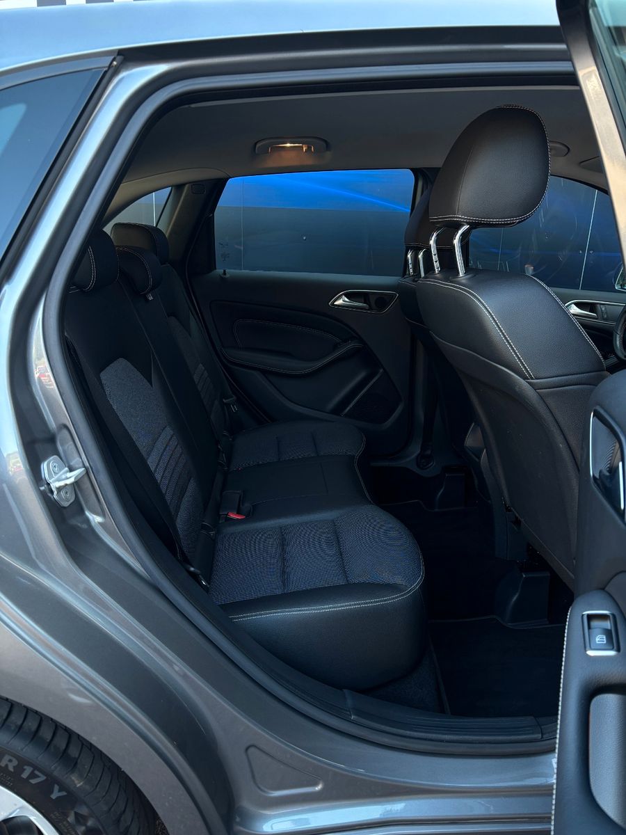 Fahrzeugabbildung Mercedes-Benz B 250,AHK abnehmbar