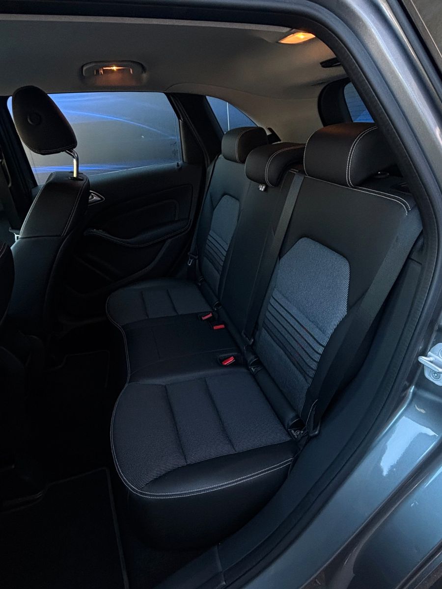 Fahrzeugabbildung Mercedes-Benz B 250,AHK abnehmbar