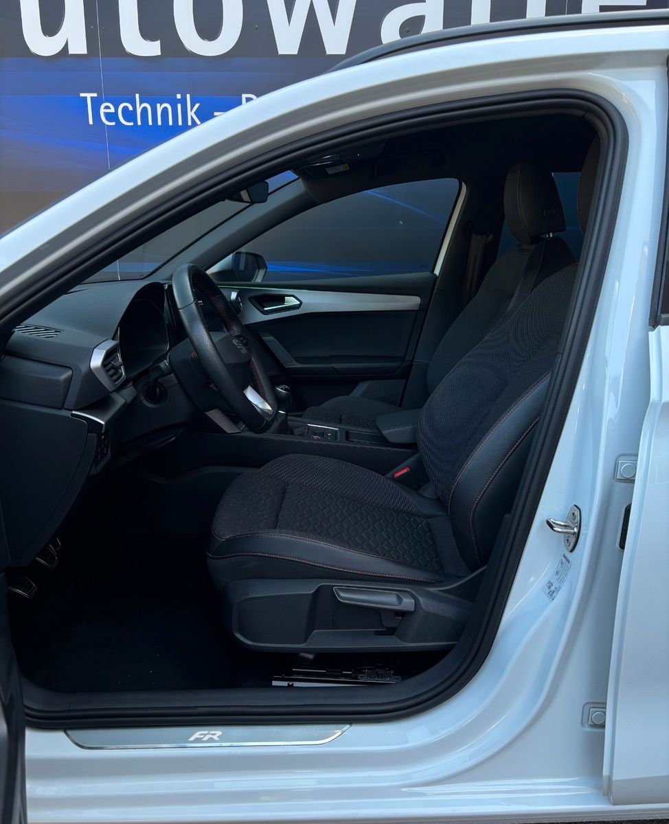 Fahrzeugabbildung SEAT Leon Sportstourer FR