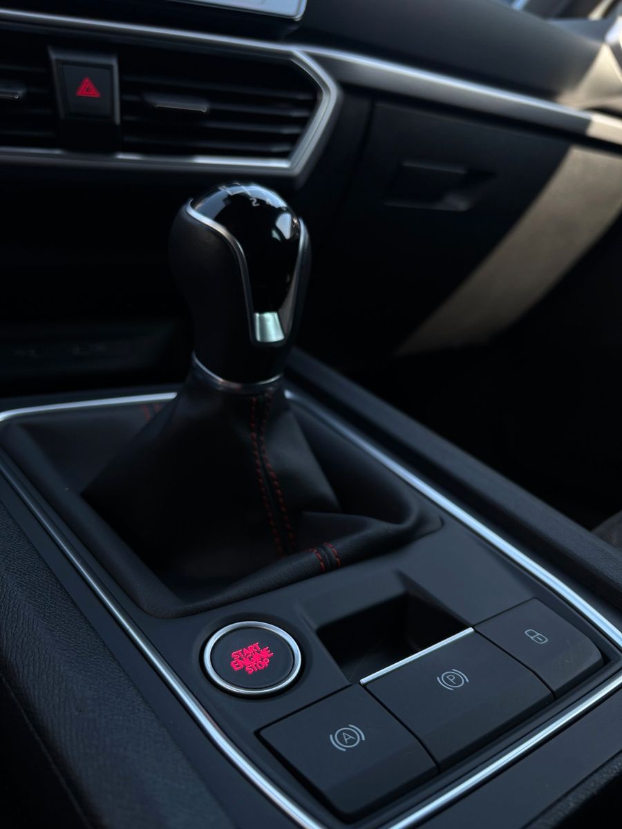 Fahrzeugabbildung SEAT Leon Sportstourer FR