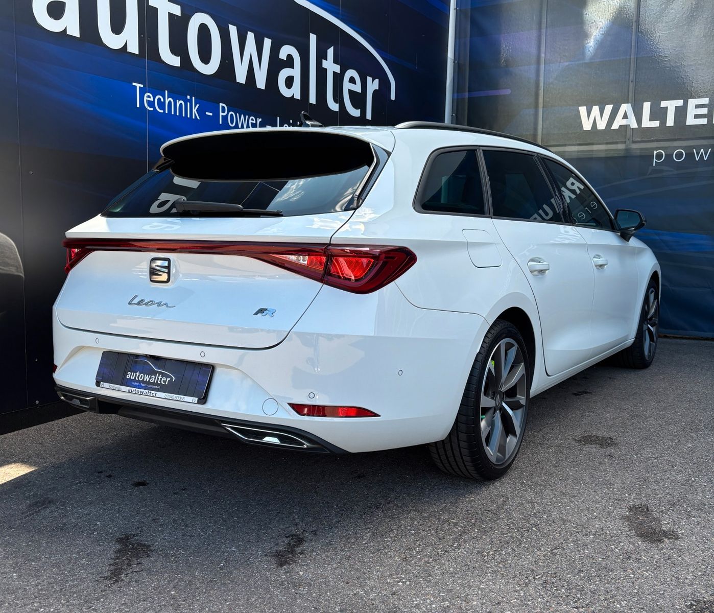 Fahrzeugabbildung SEAT Leon Sportstourer FR