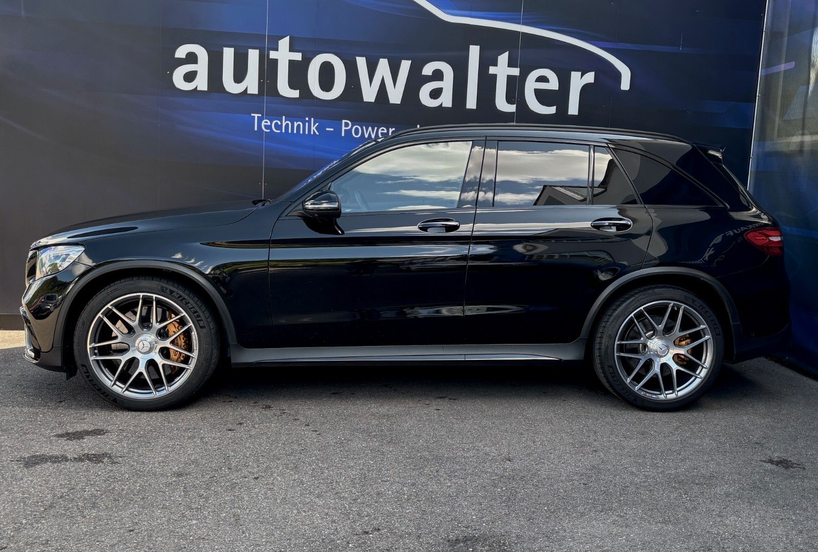 Fahrzeugabbildung Mercedes-Benz GLC 63 AMG-Keramik-HeadUp-Designo,Kein OPF
