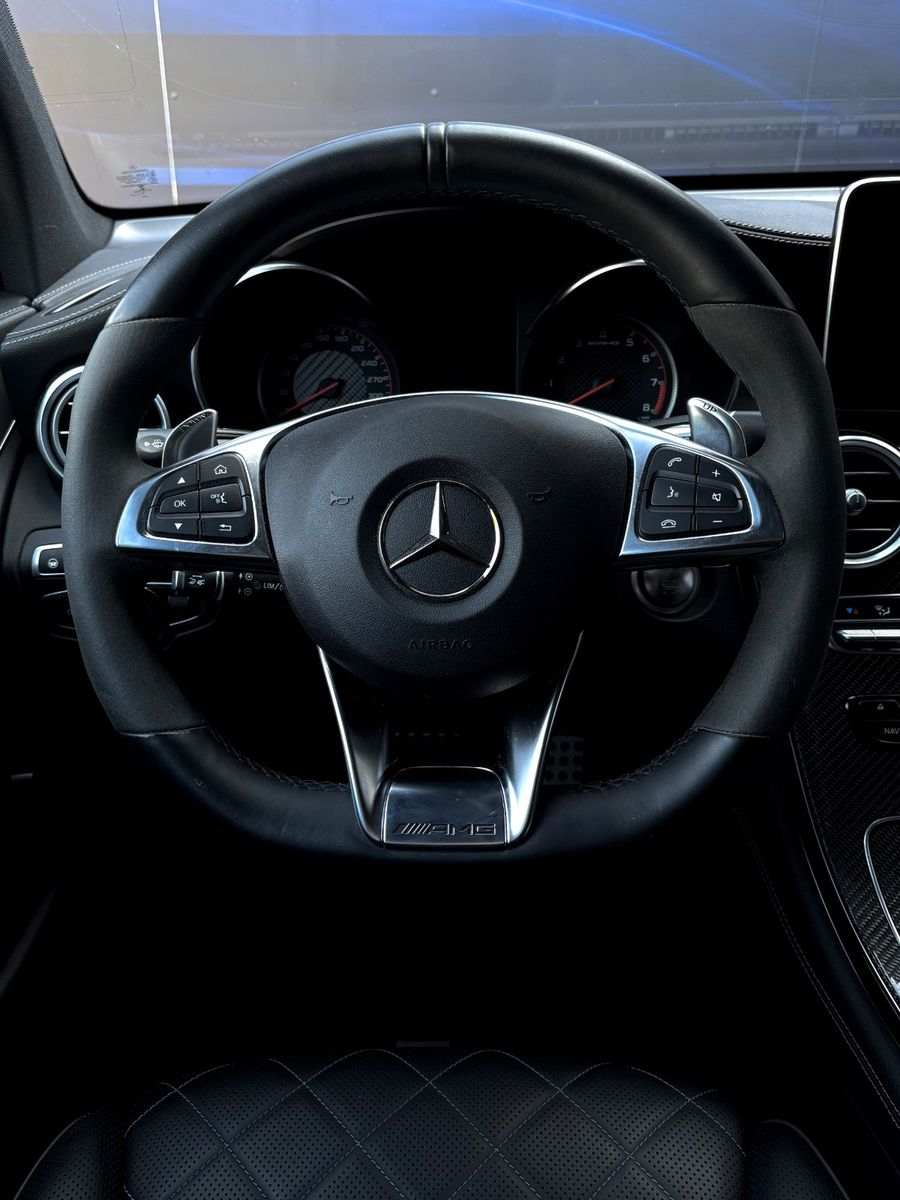 Fahrzeugabbildung Mercedes-Benz GLC 63 AMG-Keramik-HeadUp-Designo,Kein OPF