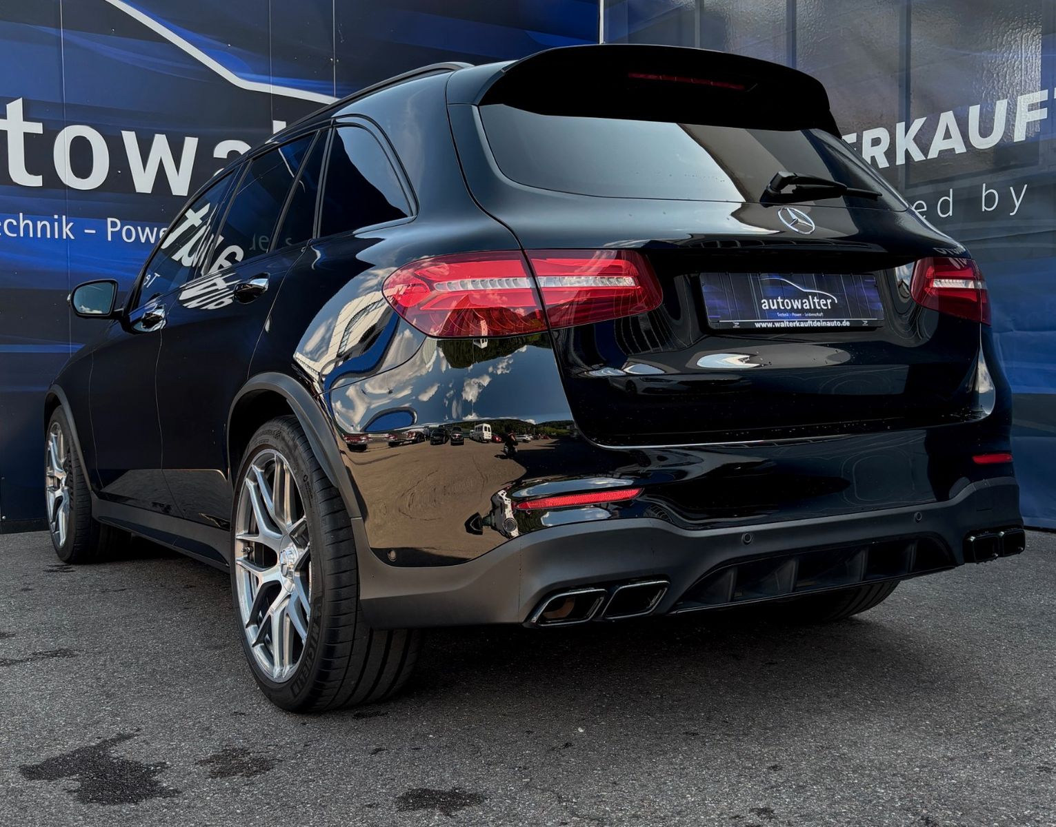 Fahrzeugabbildung Mercedes-Benz GLC 63 AMG-Keramik-HeadUp-Designo,Kein OPF