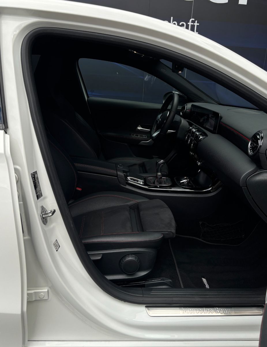 Fahrzeugabbildung Mercedes-Benz A 180