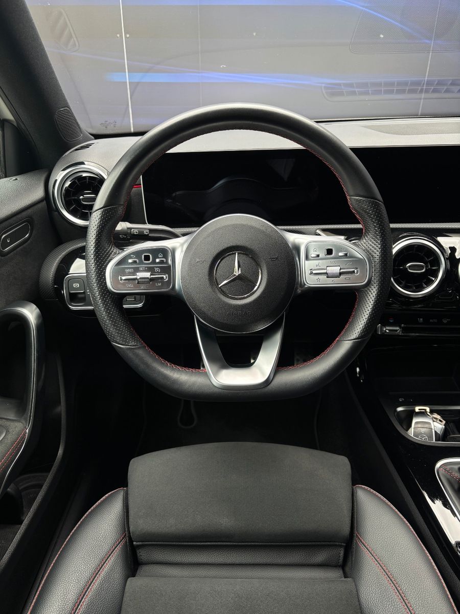 Fahrzeugabbildung Mercedes-Benz A 180
