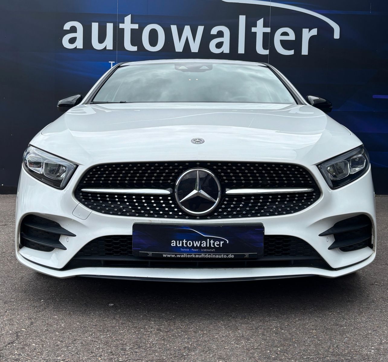 Fahrzeugabbildung Mercedes-Benz A 180