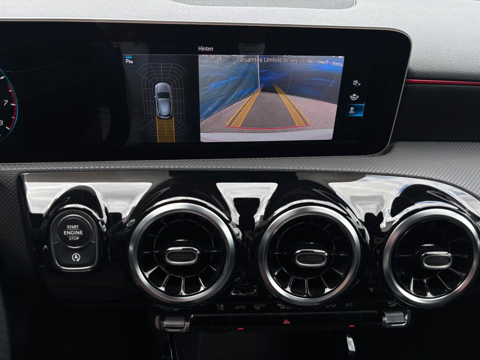 Fahrzeugabbildung Mercedes-Benz A 180
