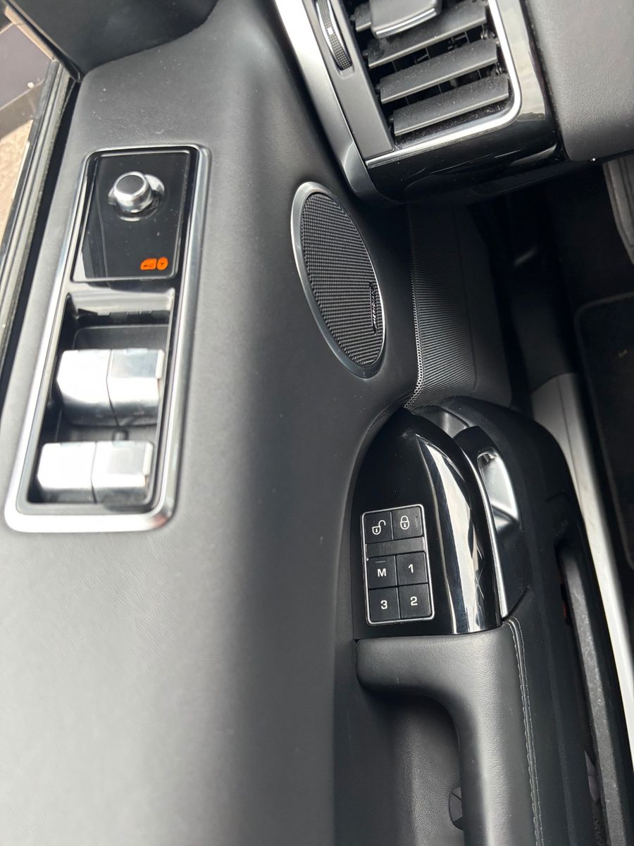 Fahrzeugabbildung Land Rover Range Rover Sport HSE Dynamic,Service+Bremse neu