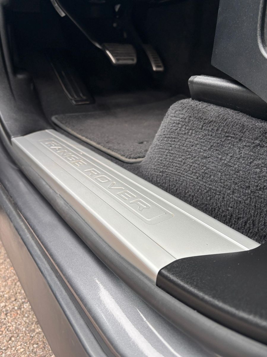 Fahrzeugabbildung Land Rover Range Rover Sport HSE Dynamic,Service+Bremse neu