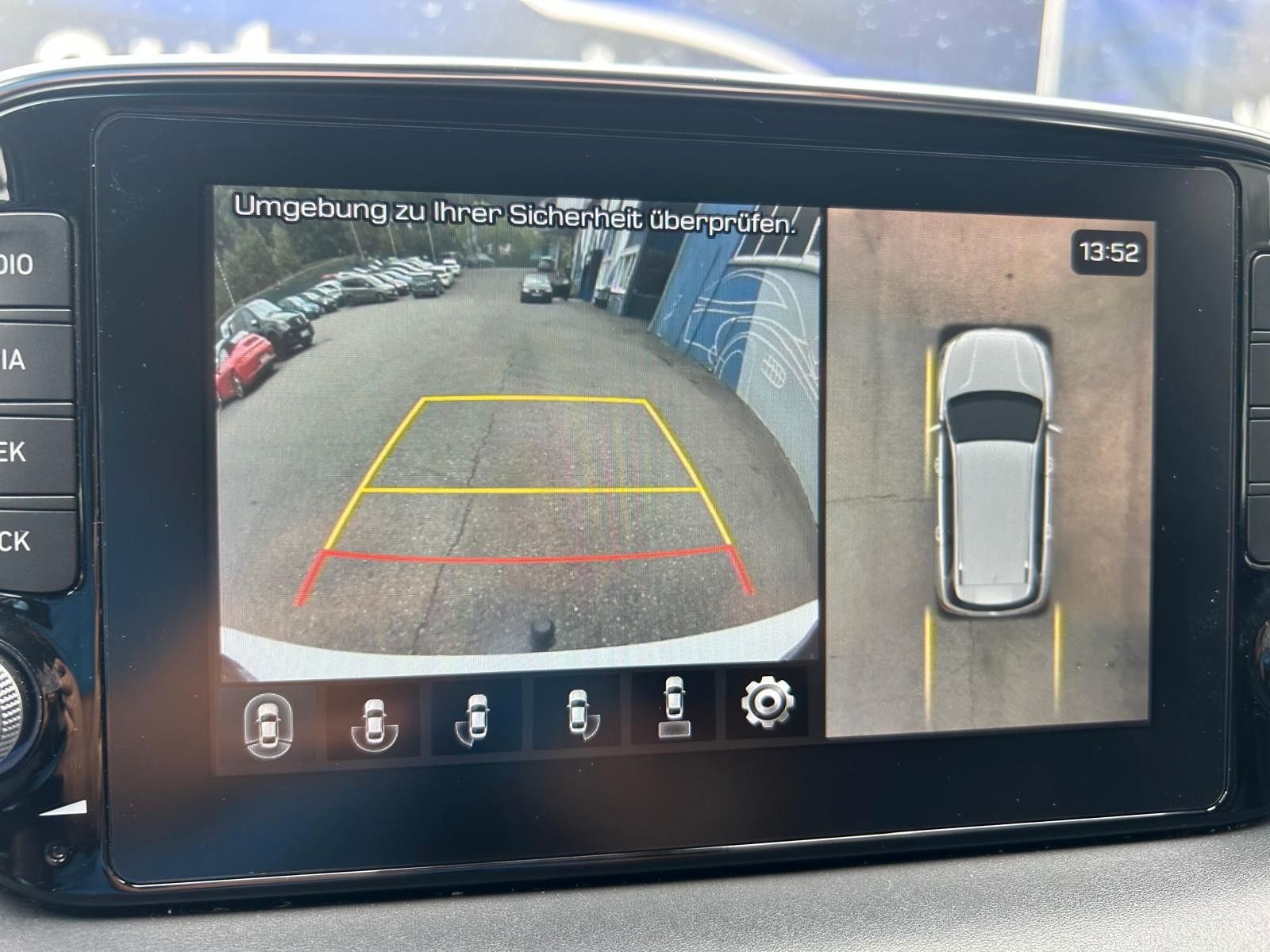 Fahrzeugabbildung Hyundai Santa Fe Premium 4WD