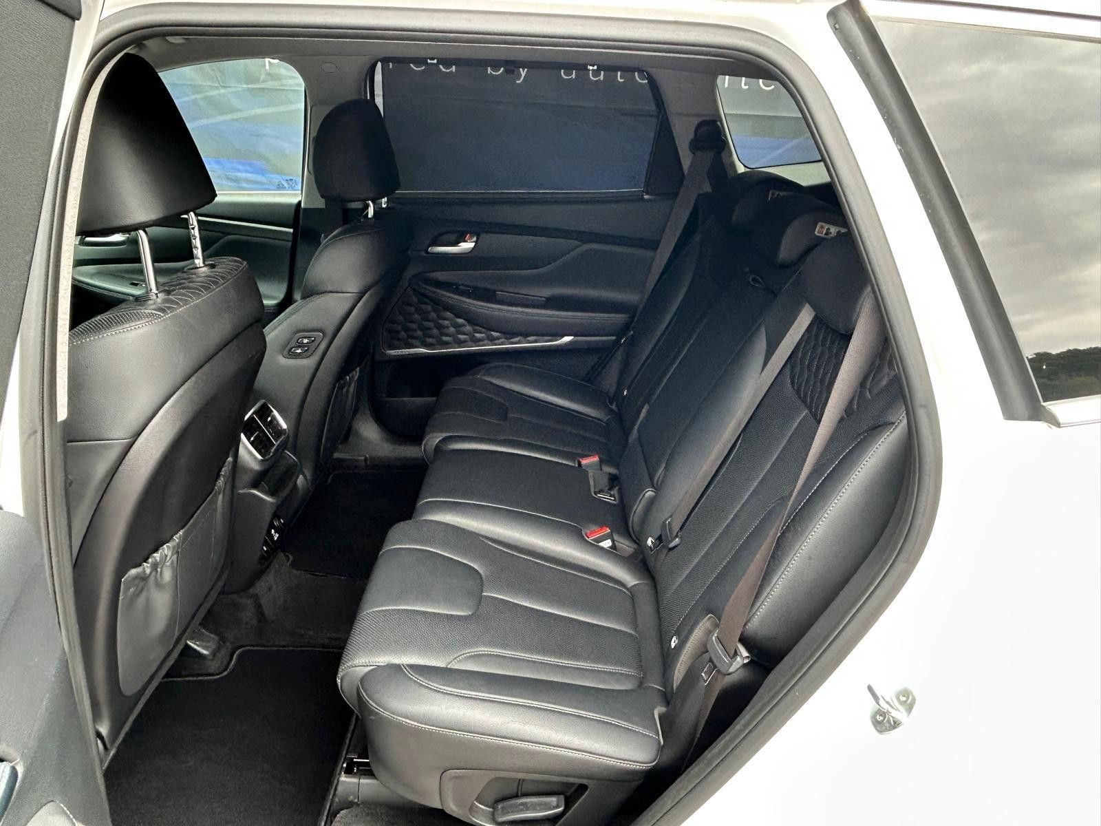 Fahrzeugabbildung Hyundai Santa Fe Premium 4WD