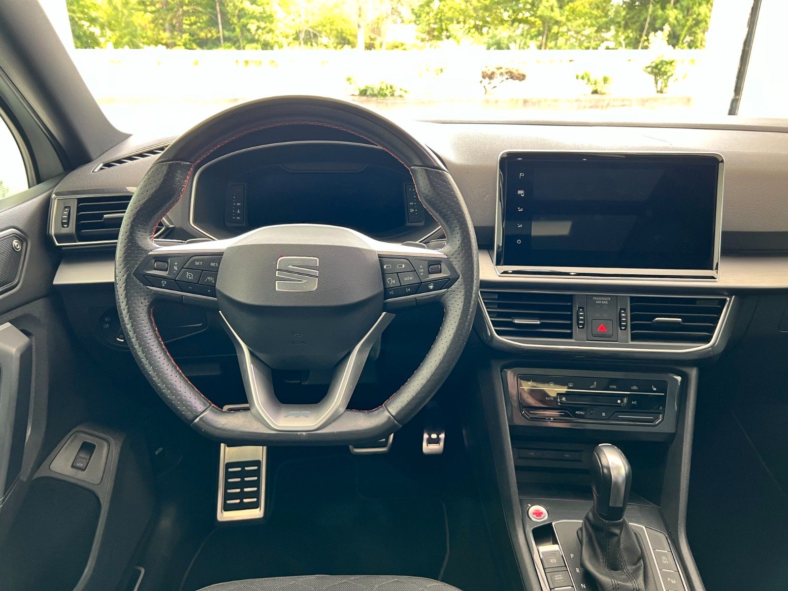 Fahrzeugabbildung SEAT Tarraco FR 4Drive*AHK*Pano*7-Sitzer*Standheizung