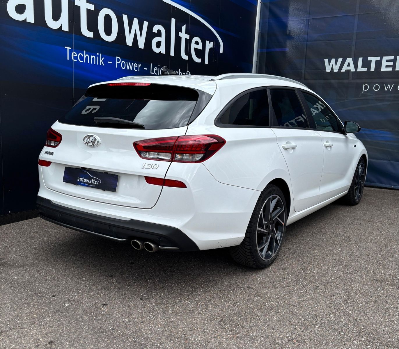 Fahrzeugabbildung Hyundai i30 cw N Line , Panodach
