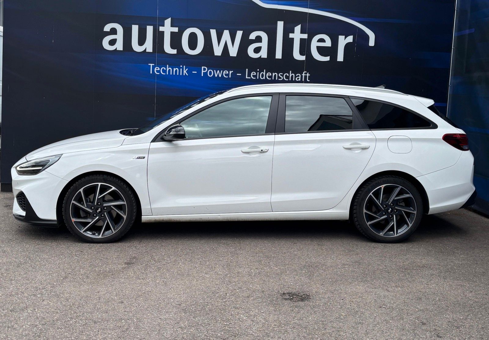 Fahrzeugabbildung Hyundai i30 cw N Line , Panodach