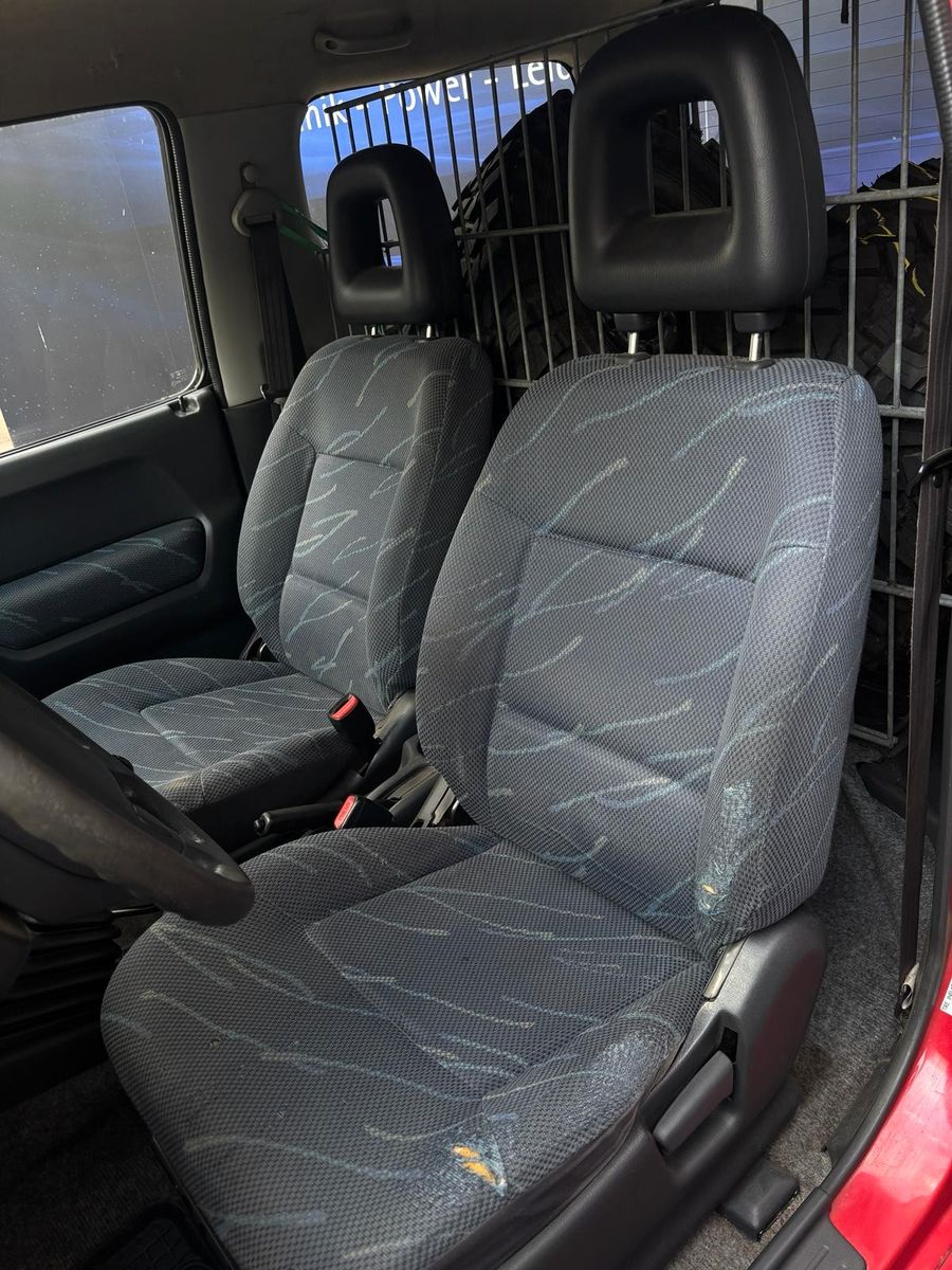 Fahrzeugabbildung Suzuki Jimny