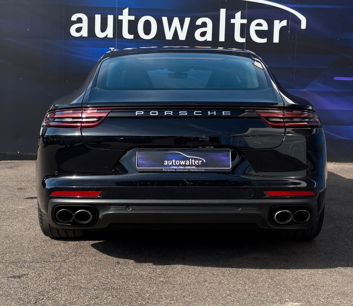 Fahrzeugabbildung Porsche Panamera 4 S-Matrix-Bose-Luftfederung-Carbon