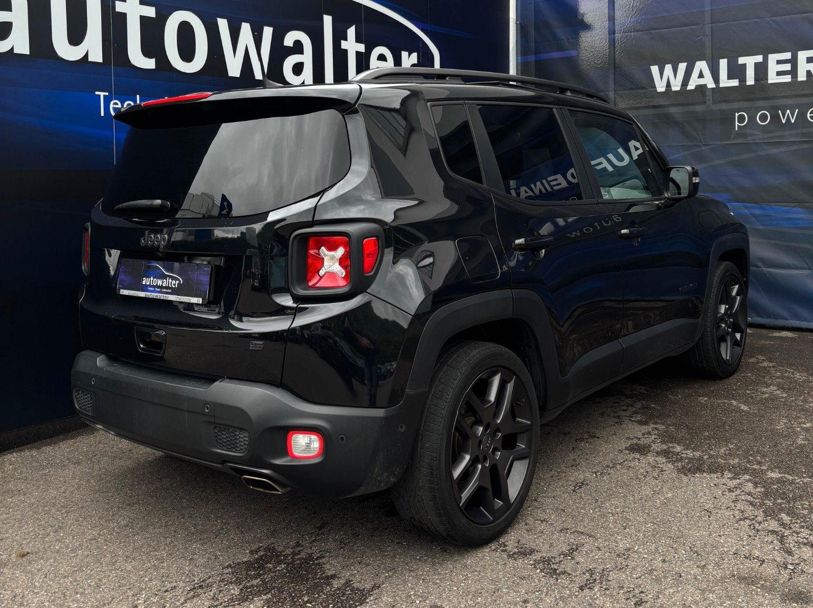 Fahrzeugabbildung Jeep Renegade S FWD